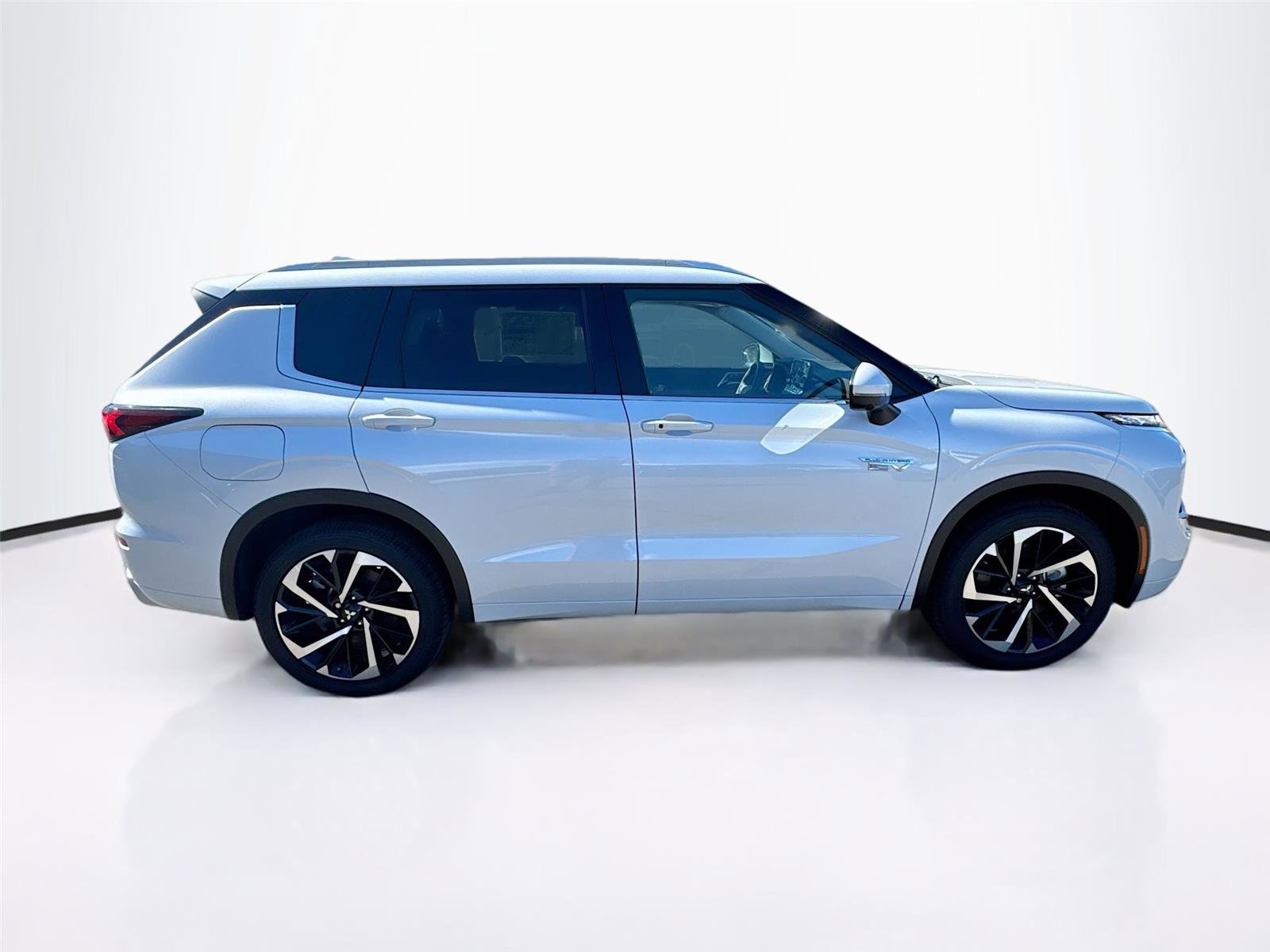 New 2025 Mitsubishi Outlander SEL image 8