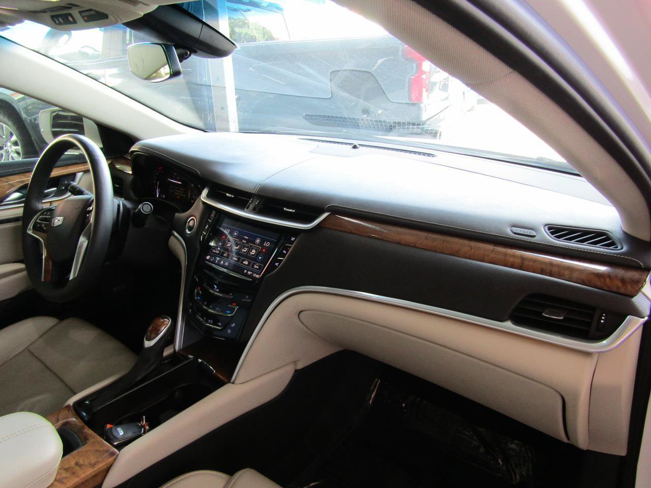 Used 2018 Cadillac XTS Luxury FWD image 10
