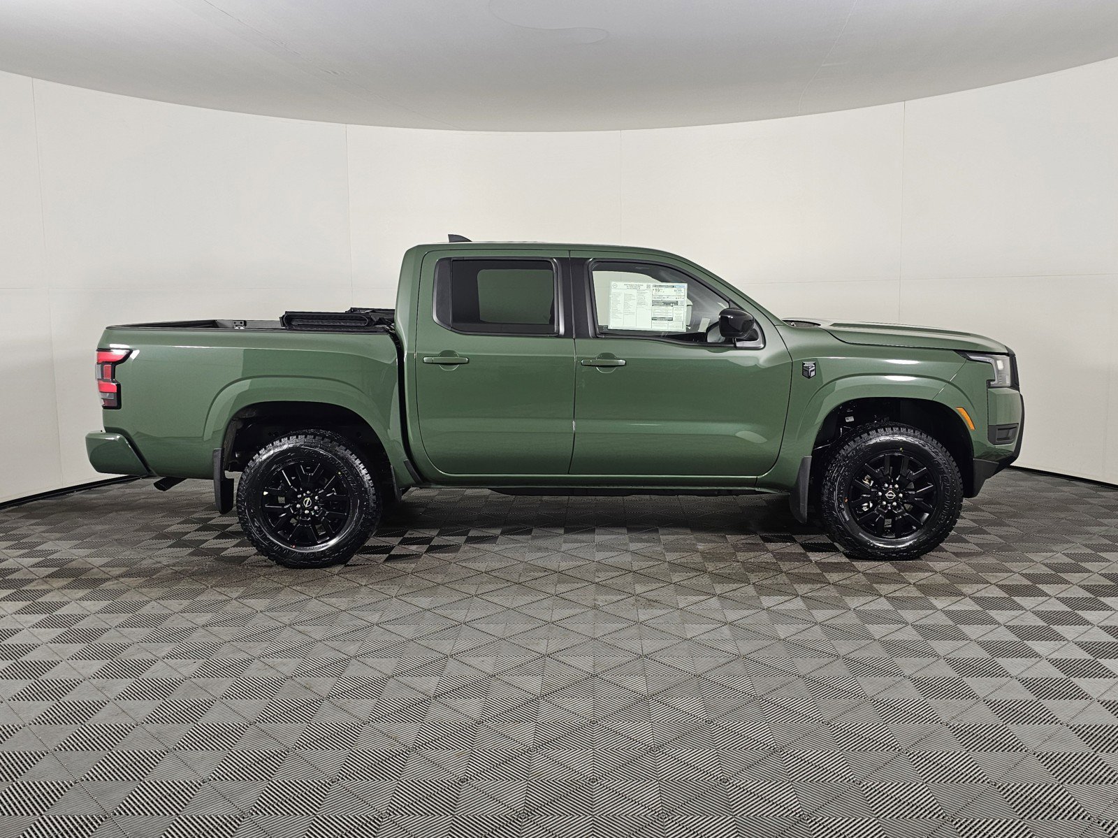 New 2026 Nissan Frontier SV image 2