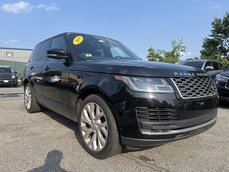 Used 2018 Land Rover Range Rover Supercharged AWD/4WD image 3