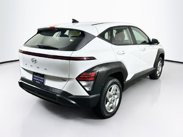 Certified 2024 Hyundai Kona SE AWD/4WD image 9