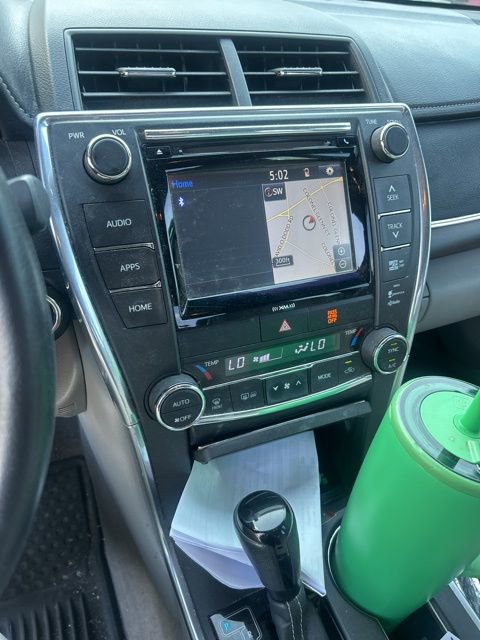 Used 2016 Toyota Camry XLE w/ Moonroof Package image 5