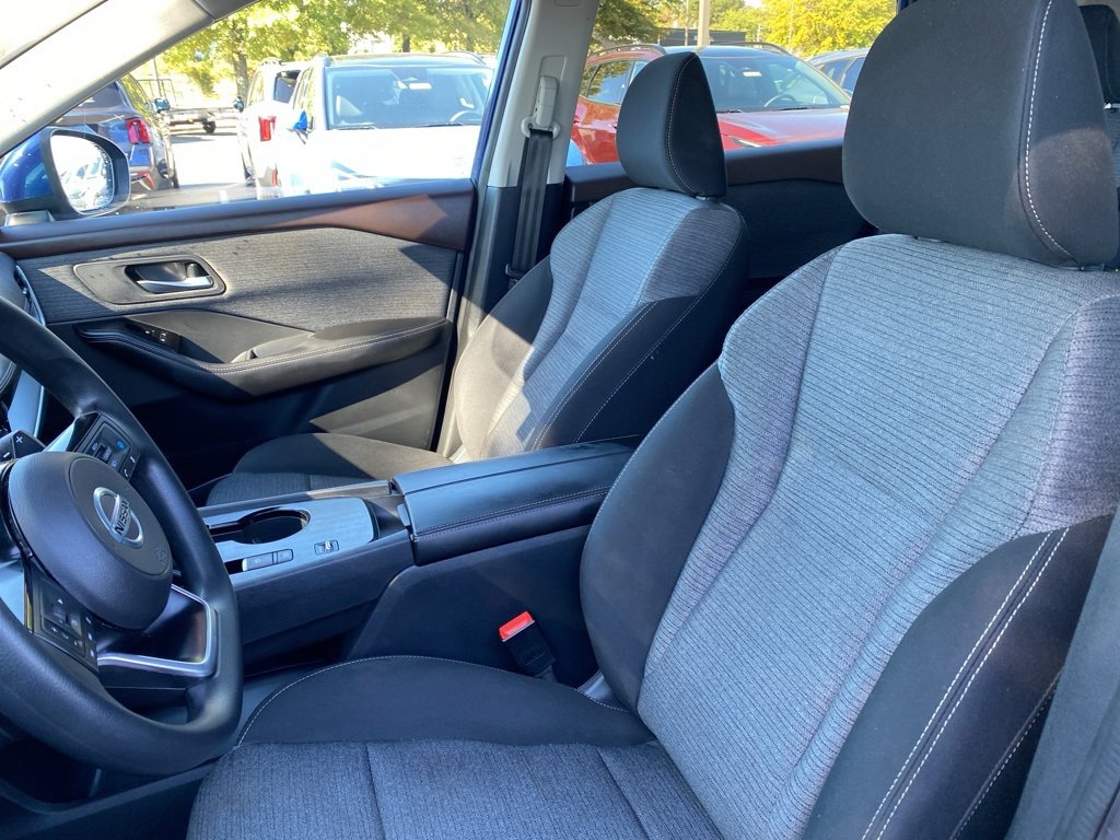 Used 2021 Nissan Rogue SV image 22