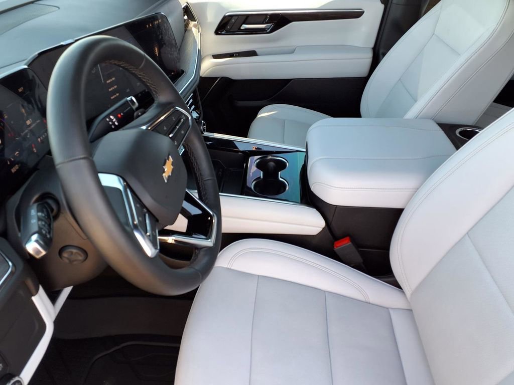 Used 2025 Chevrolet Tahoe Premier image 16