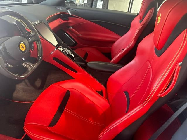 Used 2022 Ferrari Roma RWD image 15