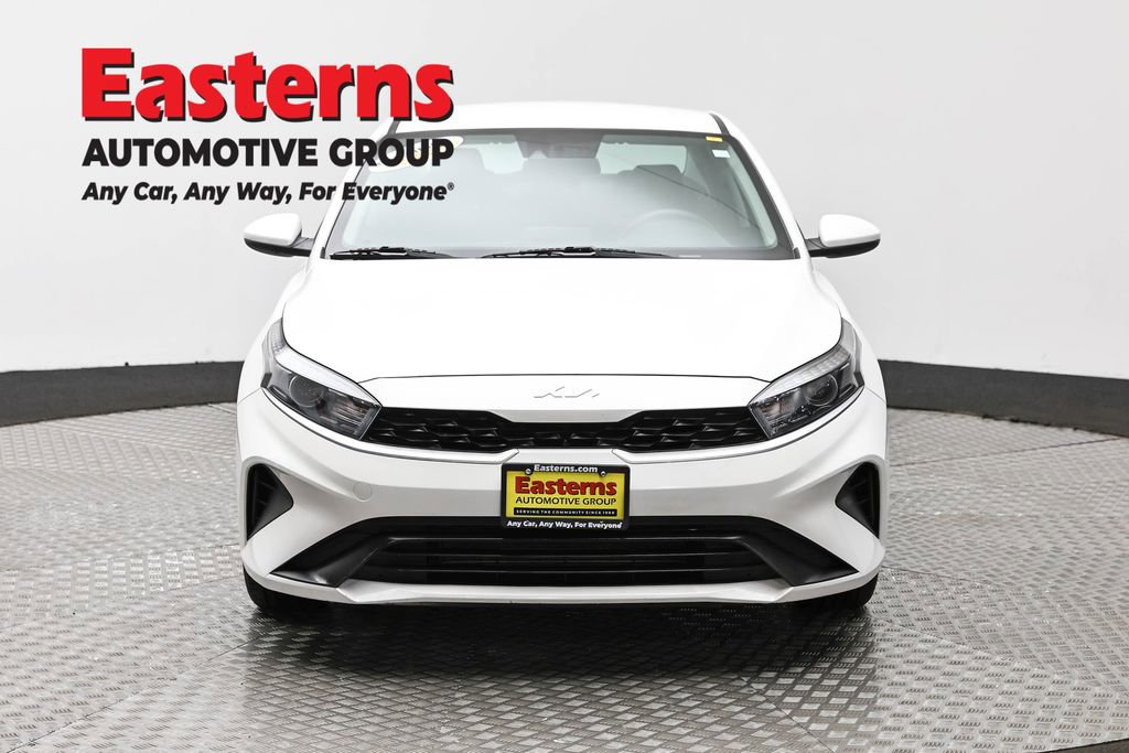 Used 2024 Kia Forte LXS FWD image 2