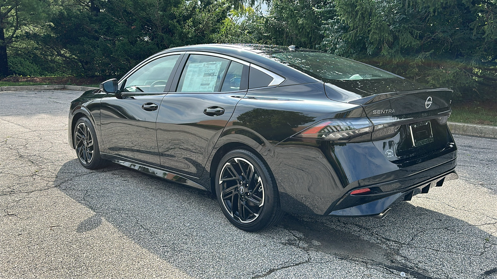 New 2026 Nissan Sentra SR w/ SR Premium Package FWD image 5