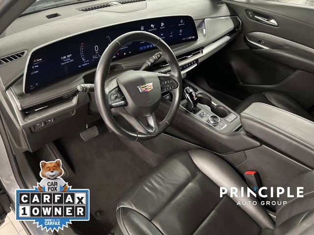 Used 2024 Cadillac XT4 Premium Luxury image 15