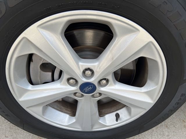 Used 2022 Ford Edge SE image 9