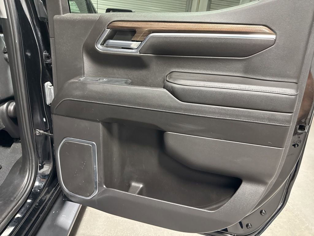 Used 2023 Chevrolet Silverado 1500 LT w/ Z71 Off-Road Package image 15