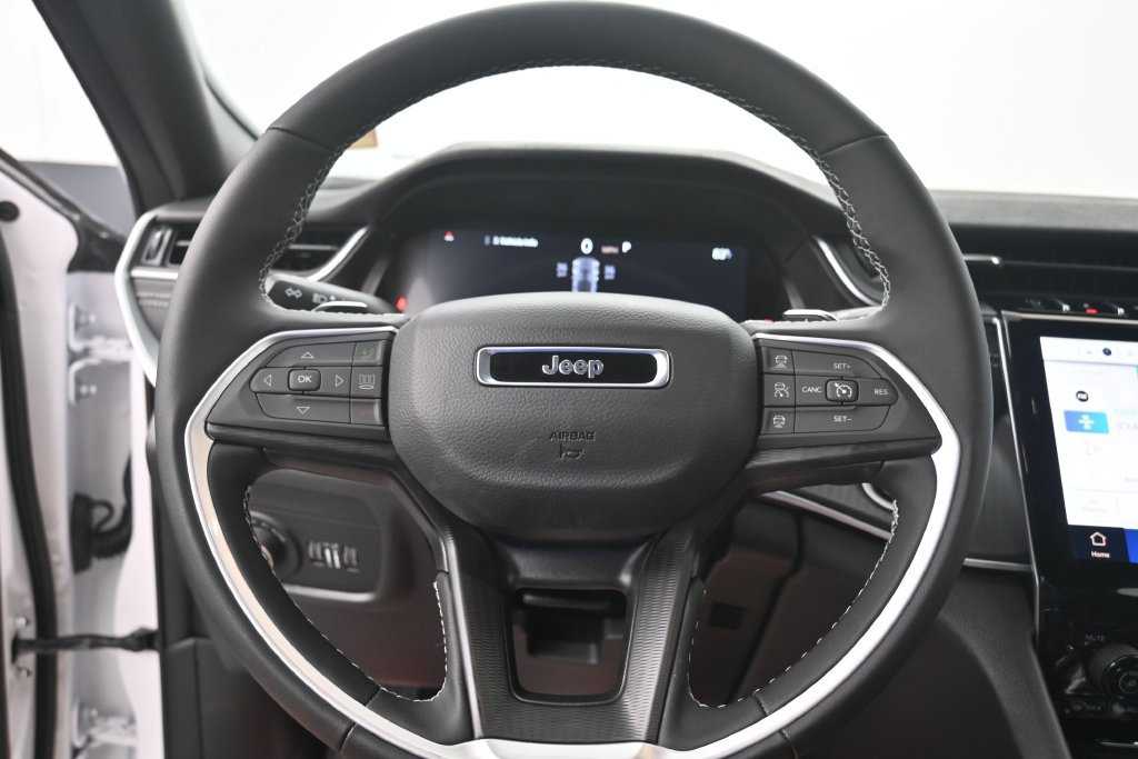 New 2027 Jeep Grand Cherokee Laredo X AWD/4WD image 10