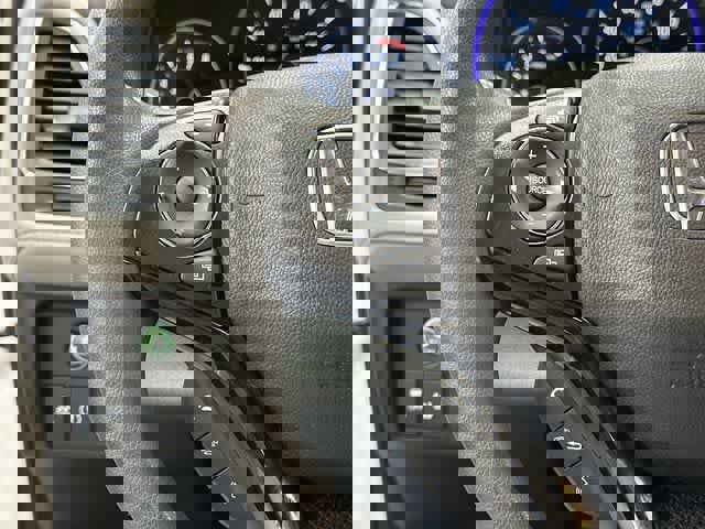 Used 2018 Honda HR-V EX image 17