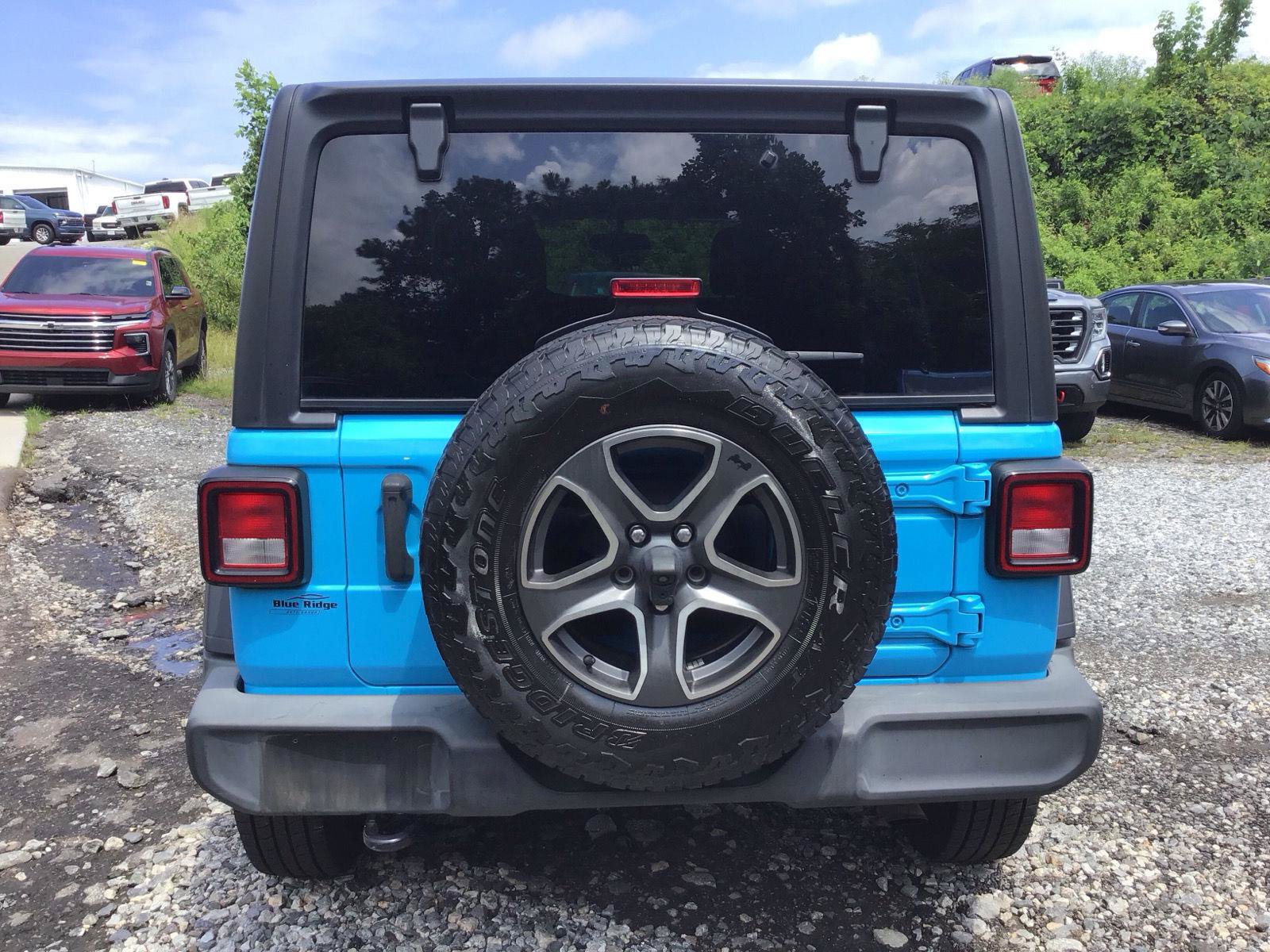 Used 2021 Jeep Wrangler Unlimited Sport AWD/4WD image 3