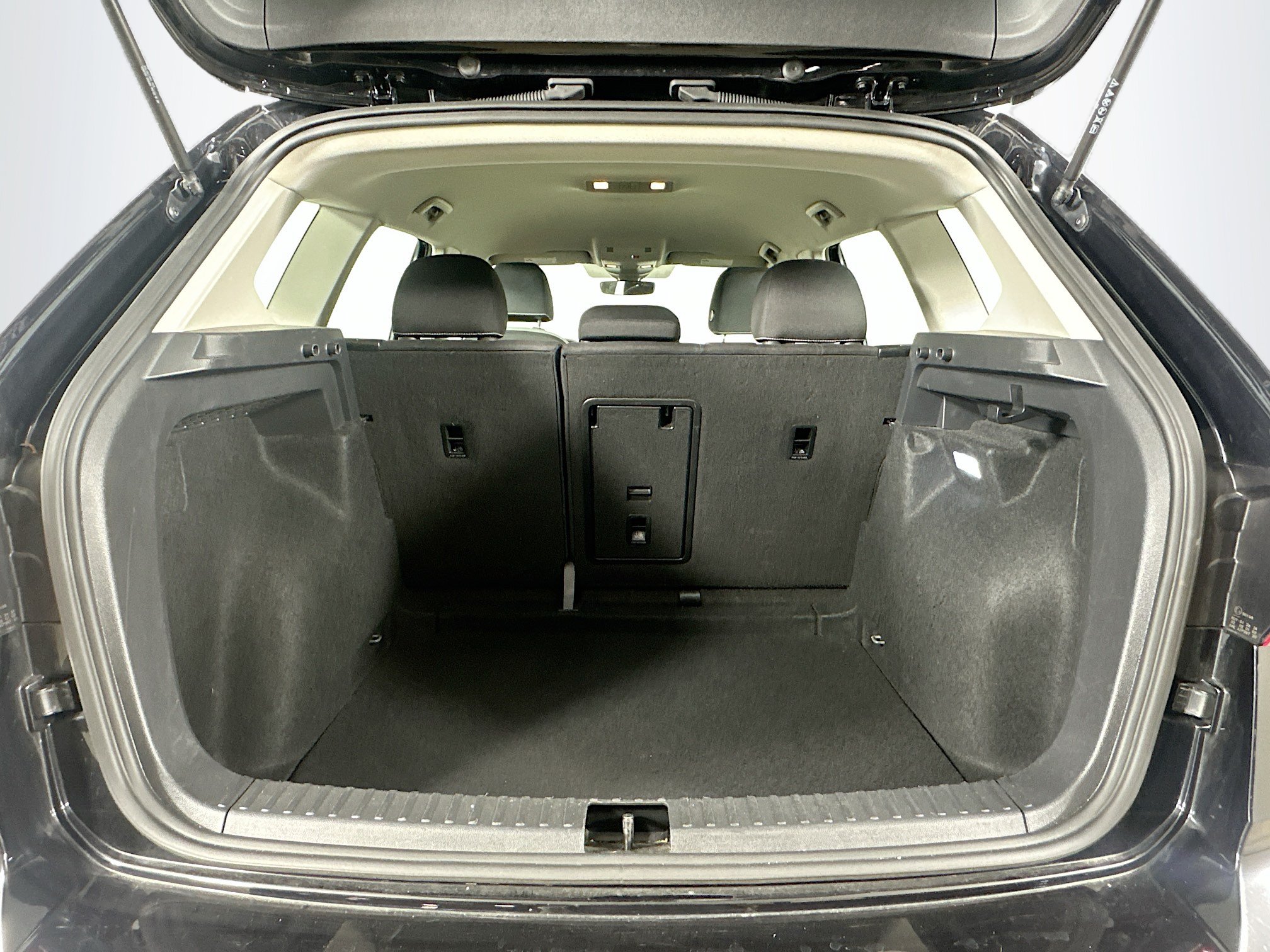 Used 2024 Volkswagen Taos S FWD image 27