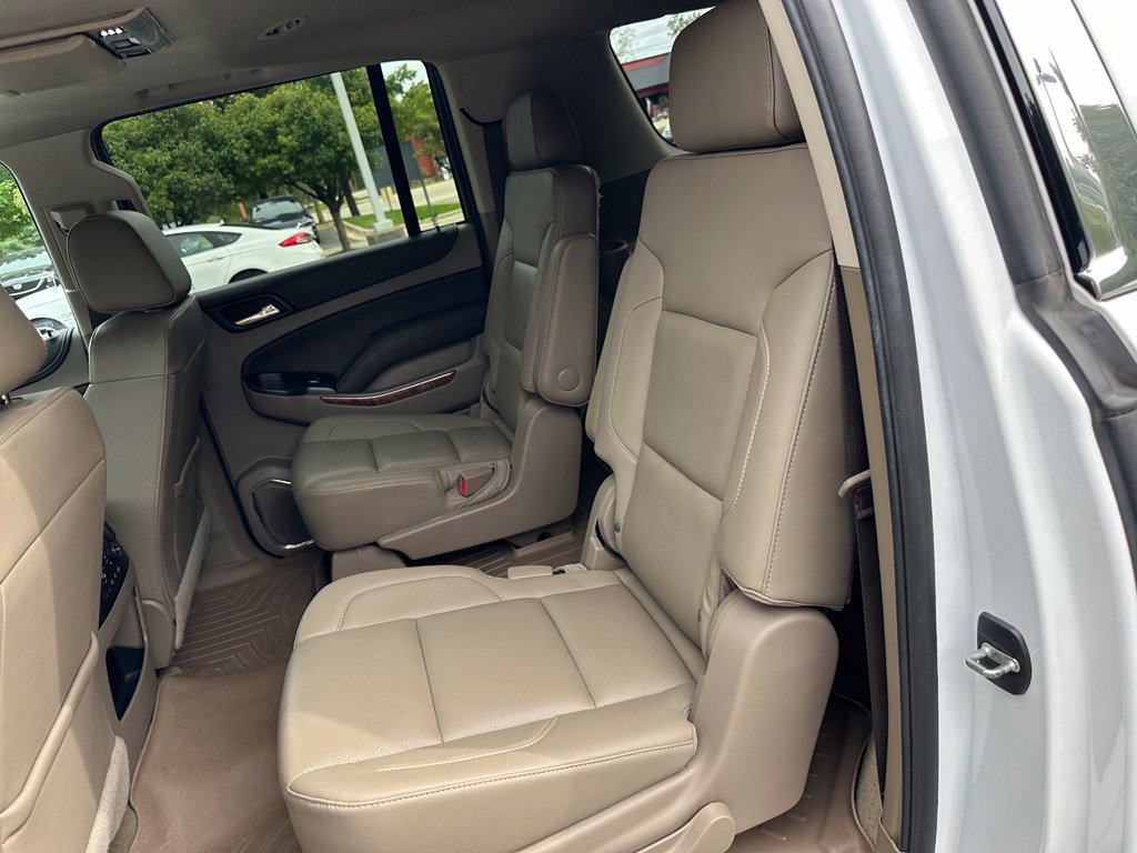 Used 2018 Chevrolet Suburban Premier AWD/4WD image 21