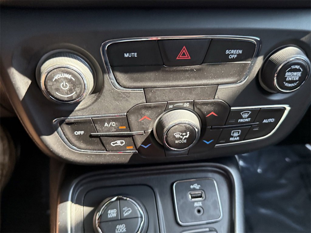 Used 2019 Jeep Compass Trailhawk image 25