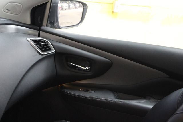 Used 2019 Nissan Murano SL AWD/4WD image 9
