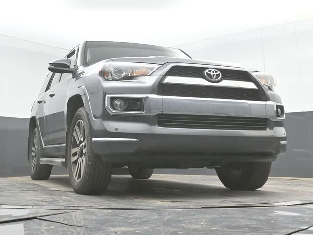 Used 2017 Toyota 4Runner Limited AWD/4WD image 27