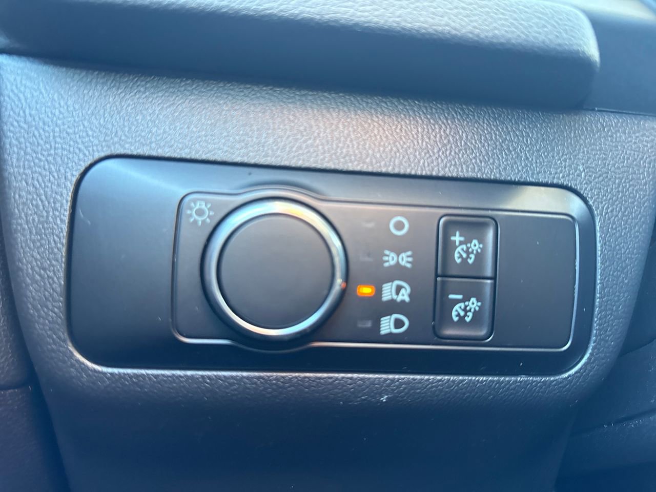 Used 2025 Ford Escape Active image 27