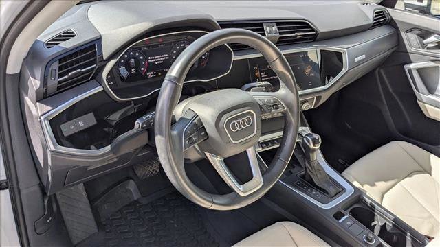 Used 2023 Audi Q3 2.0T Premium Plus w/ Premium Plus Package image 11