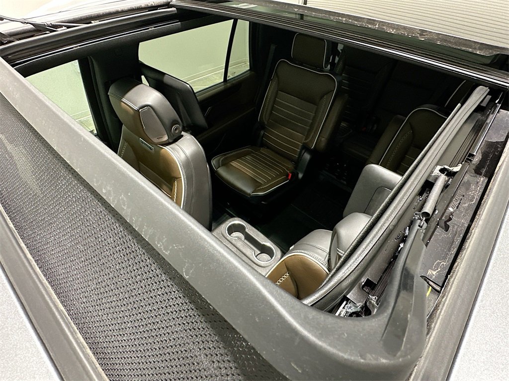 Used 2025 GMC Yukon Denali Ultimate image 23