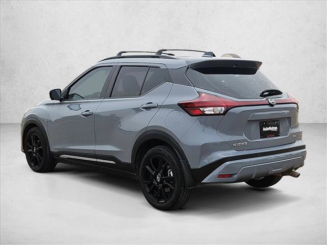 Used 2022 Nissan Kicks SR w/ Interior Electronics Package FWD image 8