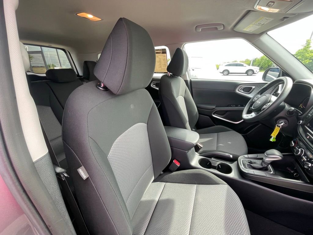 Certified 2024 Kia Soul LX w/ Option Group 015 FWD image 28