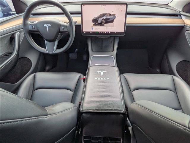 Used 2024 Tesla Model Y Long Range AWD/4WD image 17