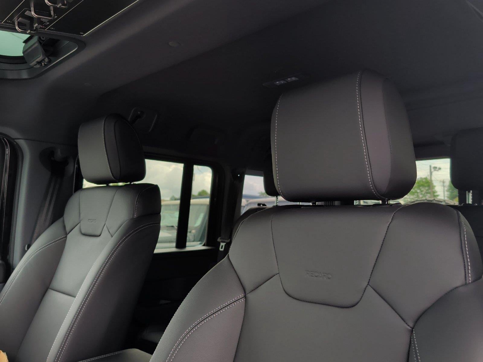 New 2025 INEOS Grenadier Station Wagon AWD/4WD image 31