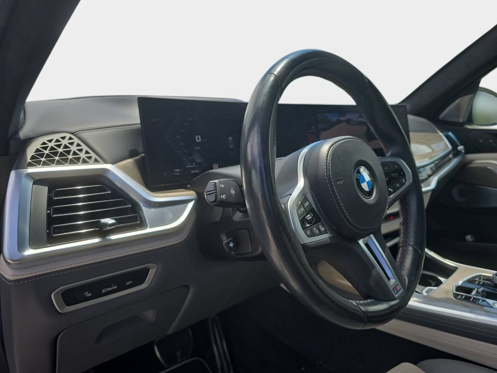 Certified 2024 BMW X7 M60i w/ Executive Package AWD/4WD image 15