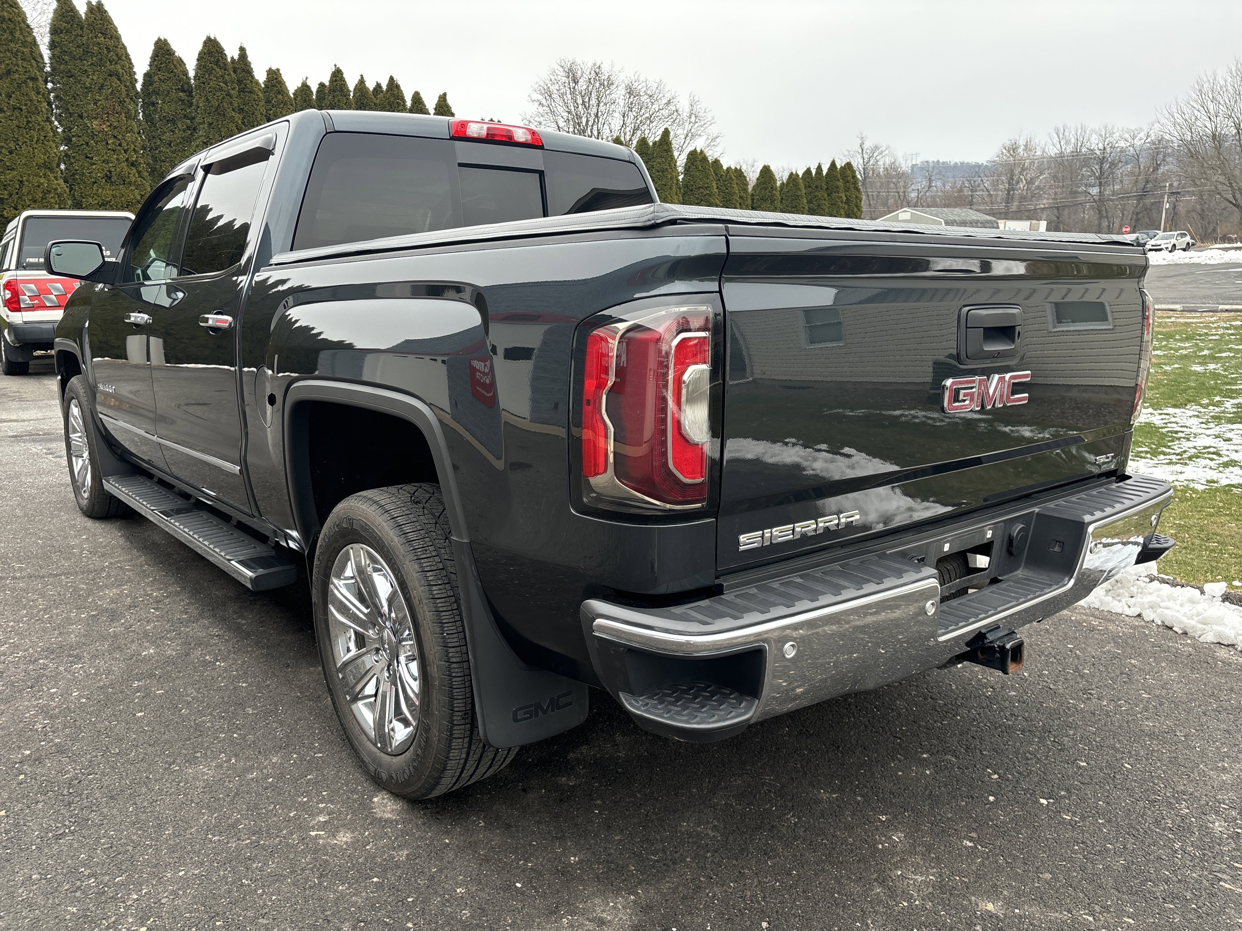 Used 2018 GMC Sierra 1500 SLT image 5