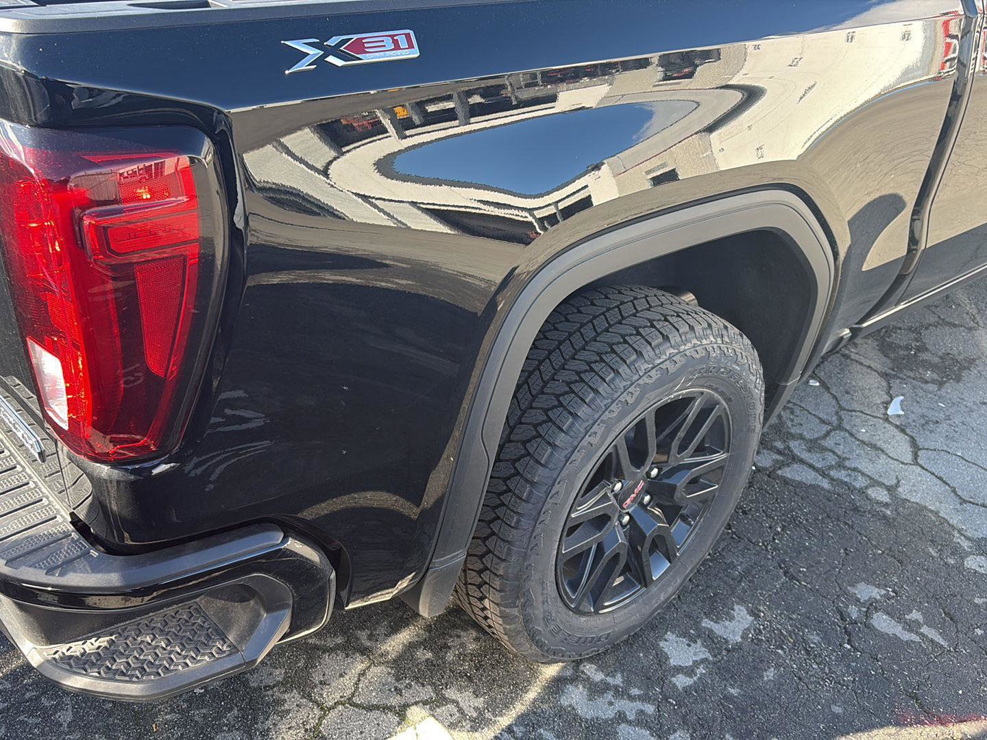 Used 2025 GMC Sierra 1500 Elevation w/ X31 Off-Road Package image 32