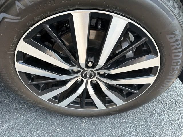 Used 2025 Nissan Pathfinder Platinum AWD/4WD image 36