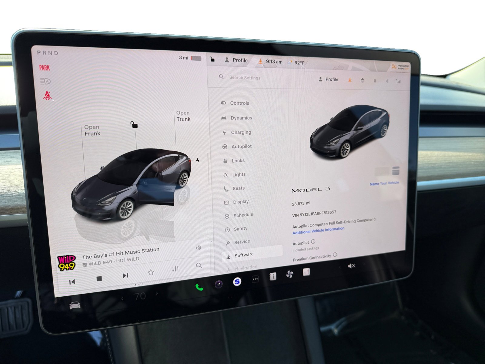 Used 2023 Tesla Model 3 Standard Range image 11