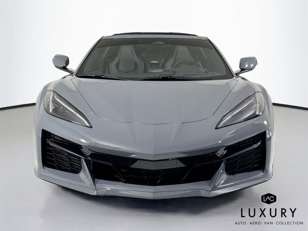 Used 2025 Chevrolet Corvette Z06 RWD image 11