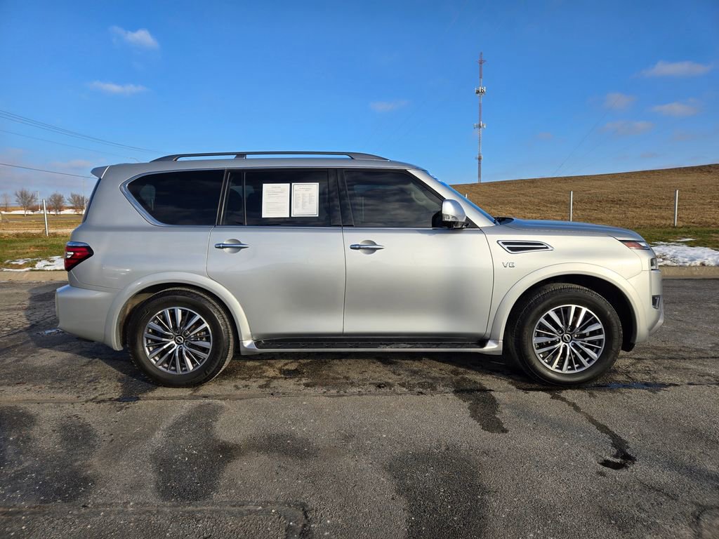 Used 2022 Nissan Armada SL w/ Captain's Chairs Package image 2