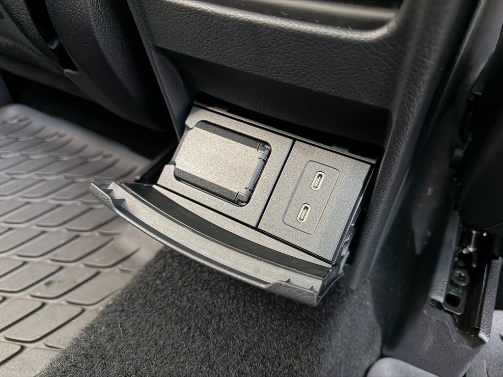 Used 2026 Mercedes-Benz GLB 250 4MATIC image 35