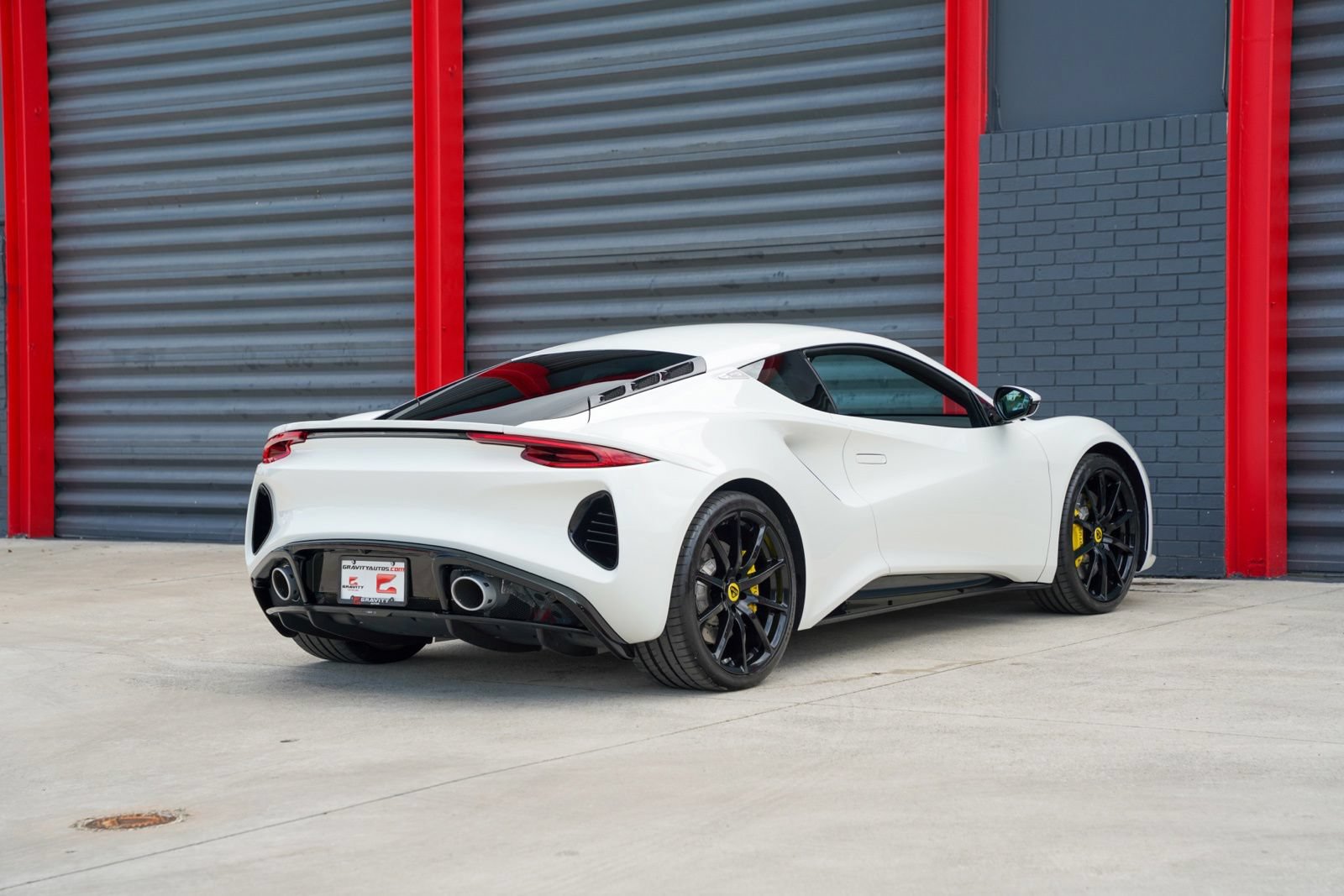 Used 2025 Lotus Emira RWD image 16