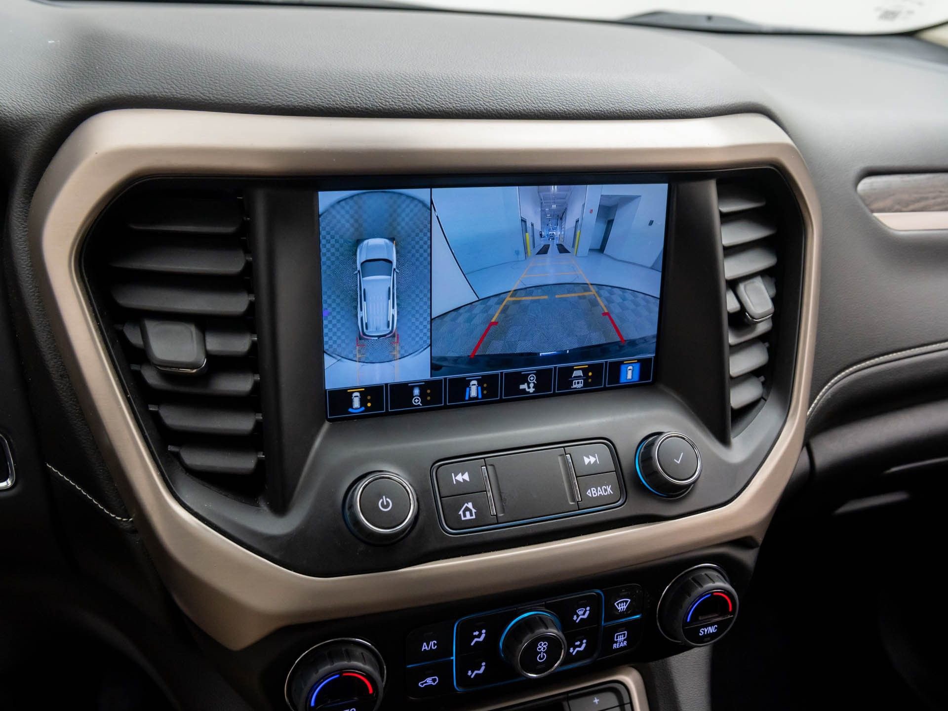 Used 2023 GMC Acadia Denali w/ Black Diamond Edition image 29