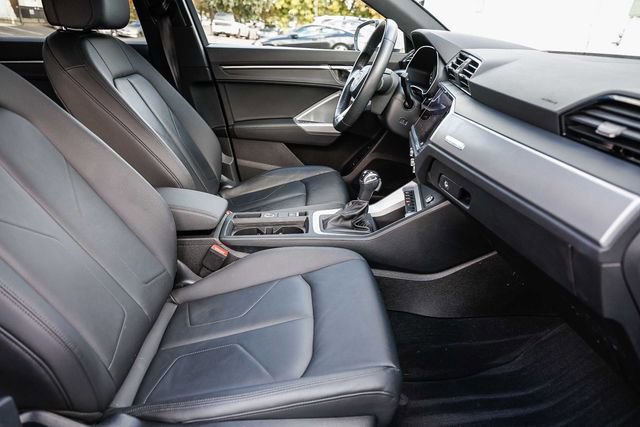 Used 2022 Audi Q3 2.0T Premium image 17