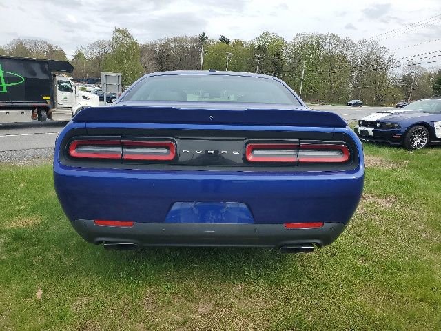 Used 2019 Dodge Challenger R/T RWD image 5