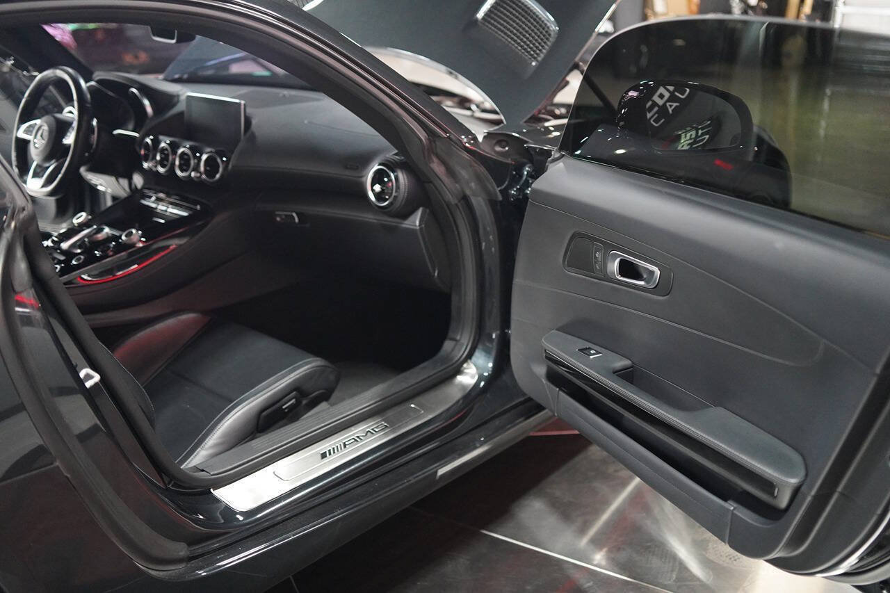 Used 2017 Mercedes-Benz AMG GT Coupe image 98