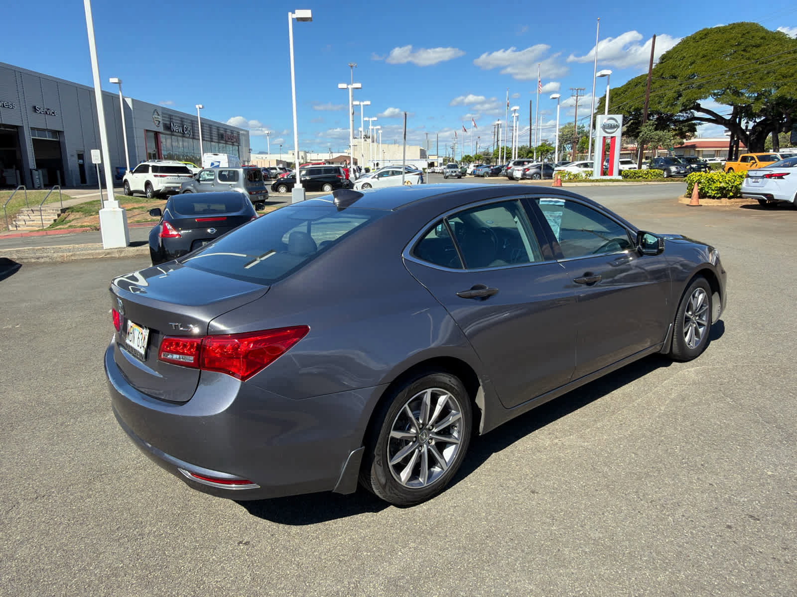 Used 2020 Acura TLX image 3
