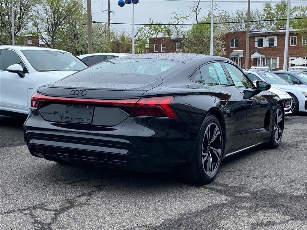 Used 2022 Audi e-tron GT Premium Plus w/ Performance Package image 3
