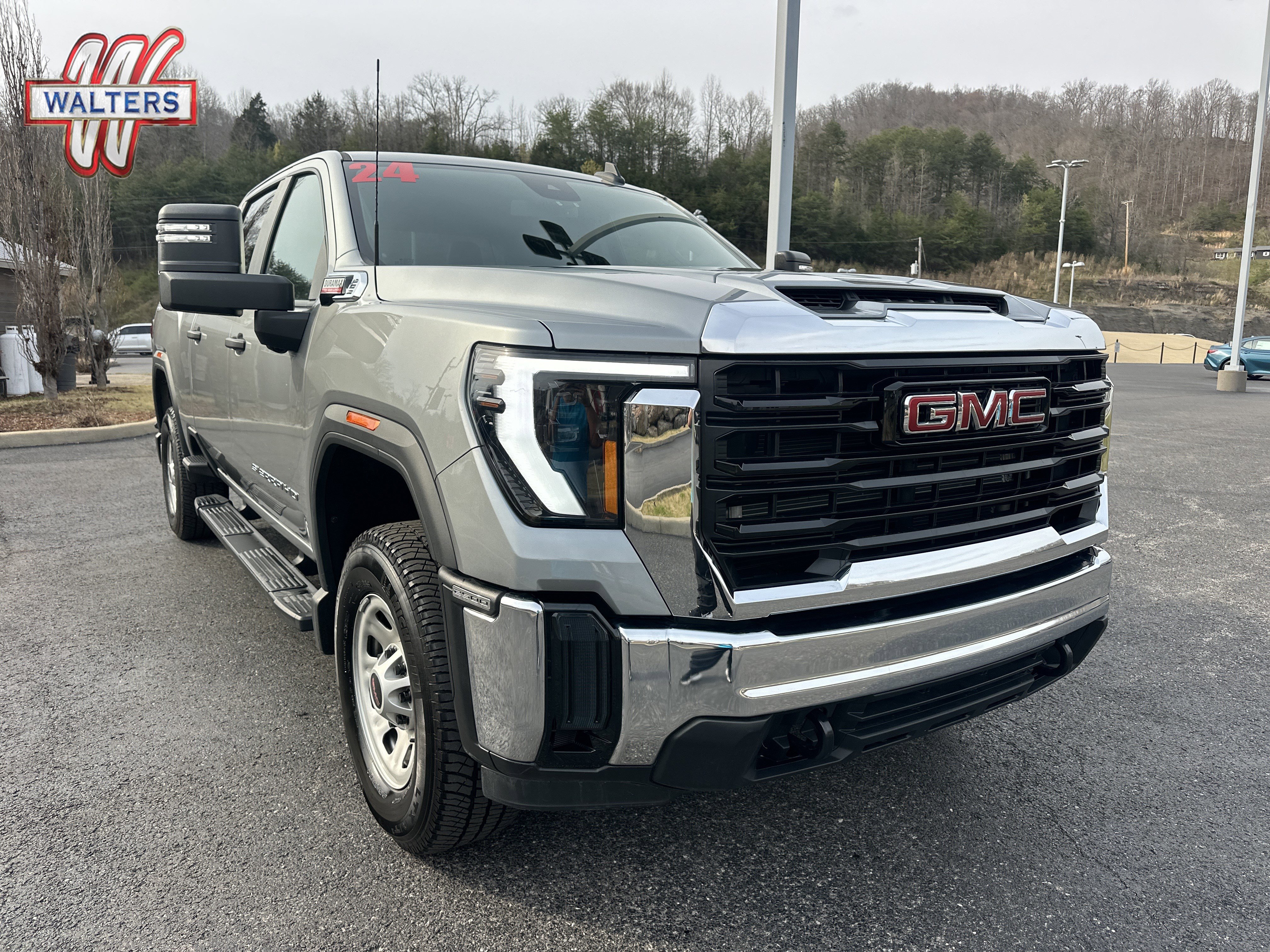 Used 2024 GMC Sierra 2500 Pro image 1