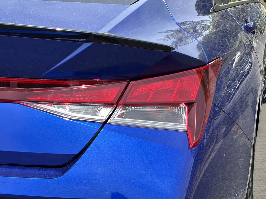 Used 2025 Hyundai Elantra Sport FWD image 44