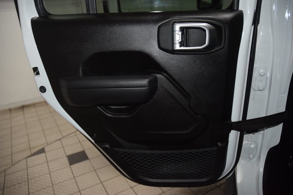 Used 2026 Jeep Wrangler Unlimited Rubicon AWD/4WD image 50