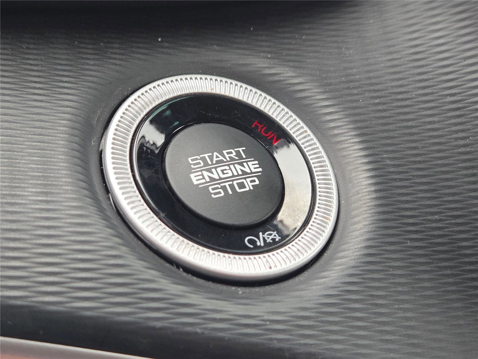 Used 2023 Jeep Grand Cherokee Altitude AWD/4WD image 30