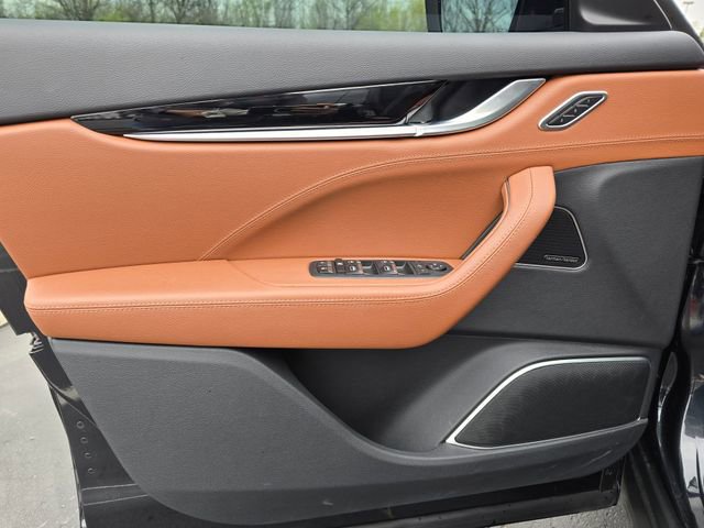 Used 2023 Maserati Levante GT image 40