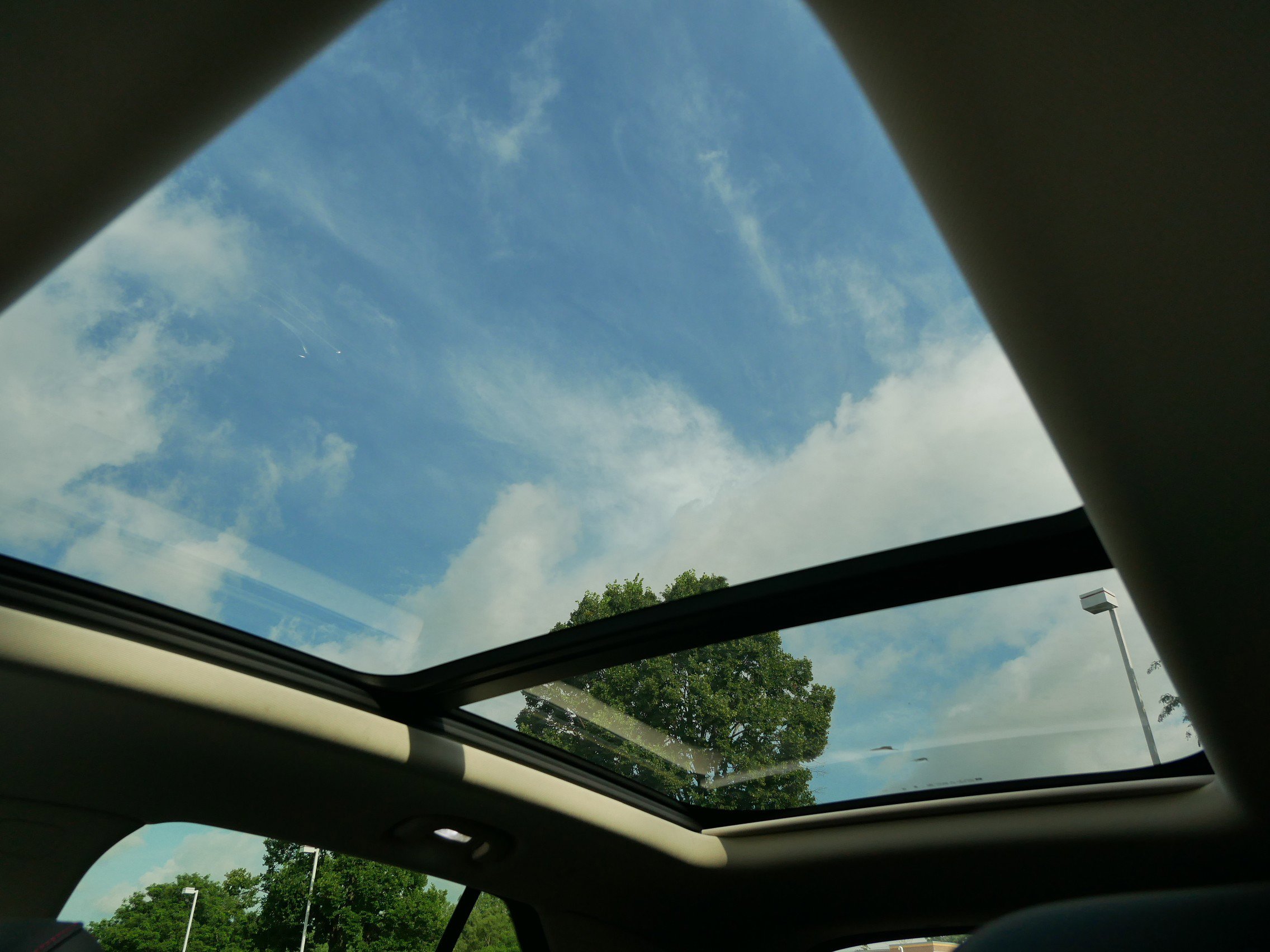 New 2023 Buick Envision Essence w/ Sport Touring Package image 9